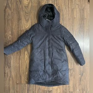 Lululemon womens winter jacket / coat in dark grey size 10